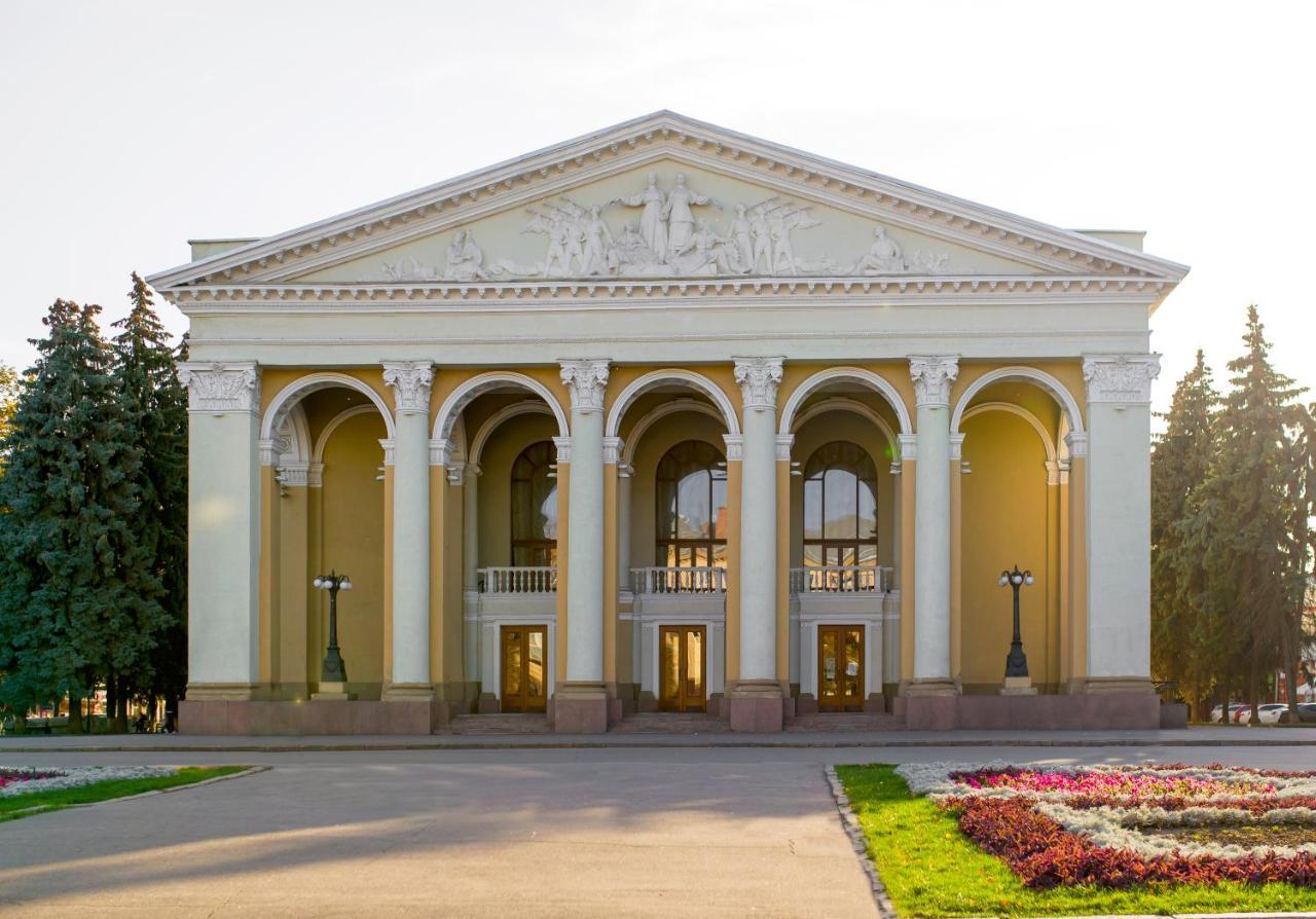 Remarkable Appartments In Town Center Poltava Exterior foto